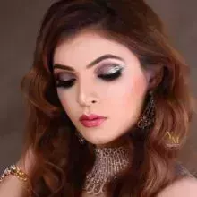 20 ideas modernas de maquillaje de ojos para novias indias
